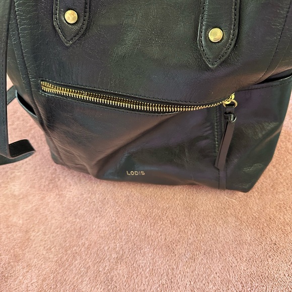 Lodi’s black purse/backpack - Picture 3 of 4